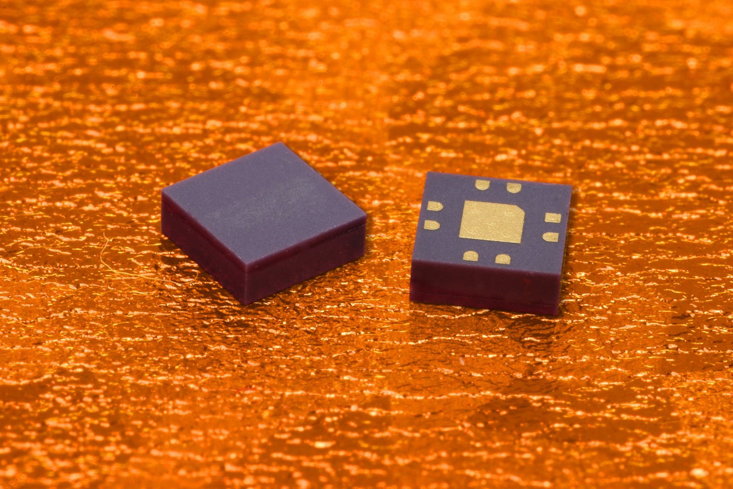 Cryogenic Mid Magnetic Field Graphene Hall Sensor - EGHSX02Q02 - Paragraf Store