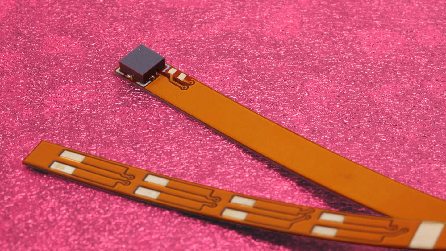 EGHKX01P05 - Cryogenic High Magnetic Field Graphene Hall probe